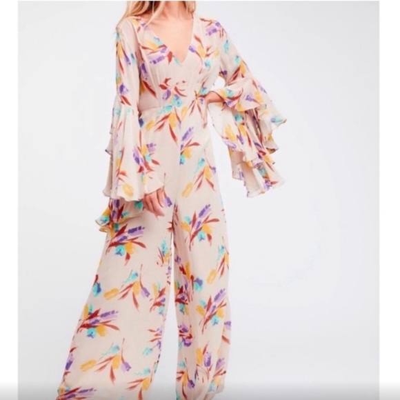 BY TIMO tulip V-neck wide leg jumpsuit floral boho Free People viscose tan - Picture 12 of 13